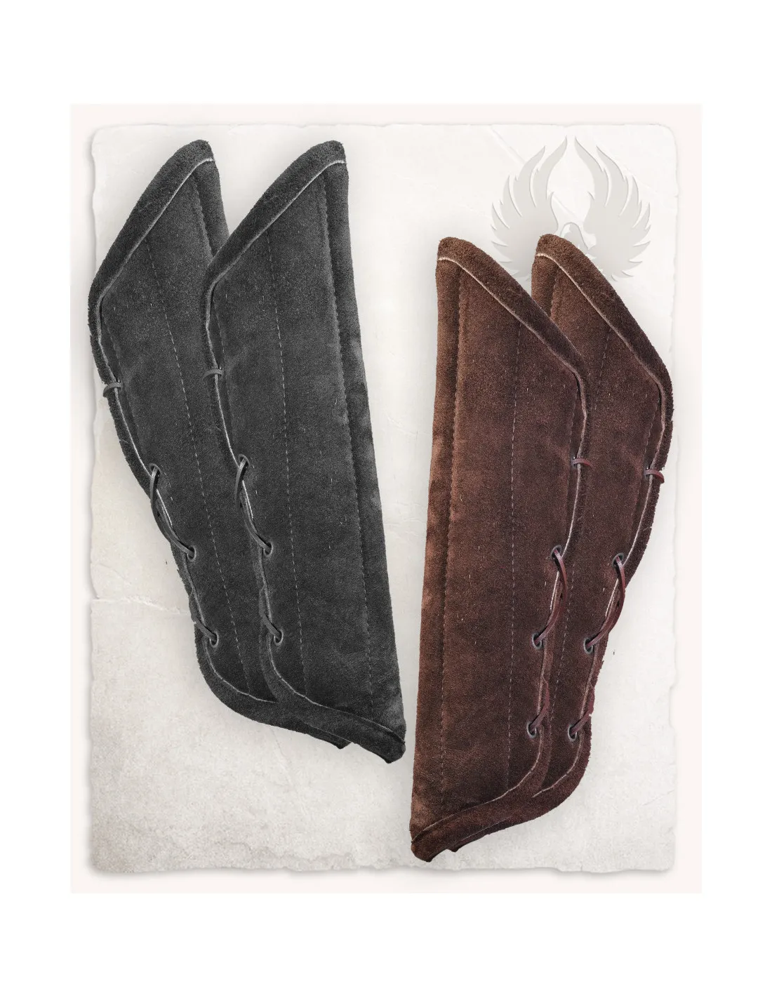 Bracelets médiévaux en peau de chamois modèle Léopold ⚔️ Boutique Épées