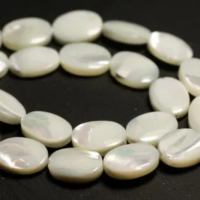 Fil 39cm 38pc environ - perles coquillage nacre naturelle ovales 10x8mm blanc irisé