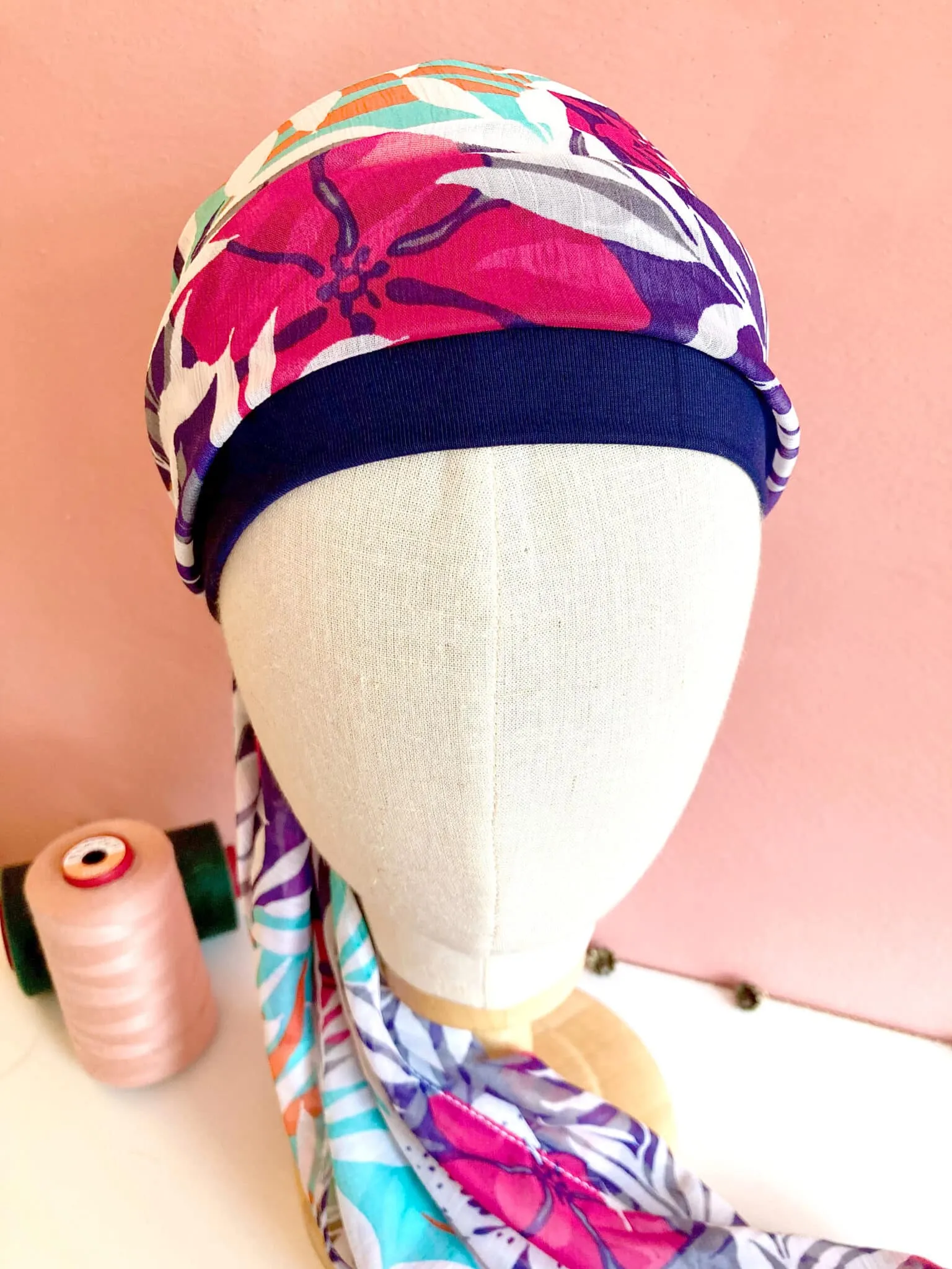 Foulard qui ne glisse pas à fleurs Hibiscus