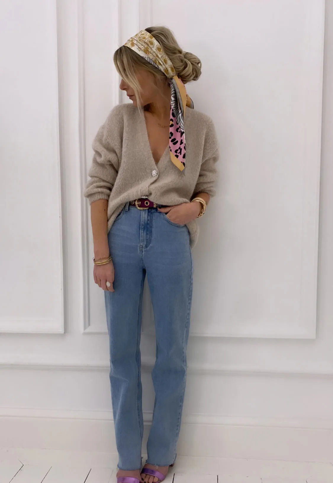 Gilet beige boutons bijoux