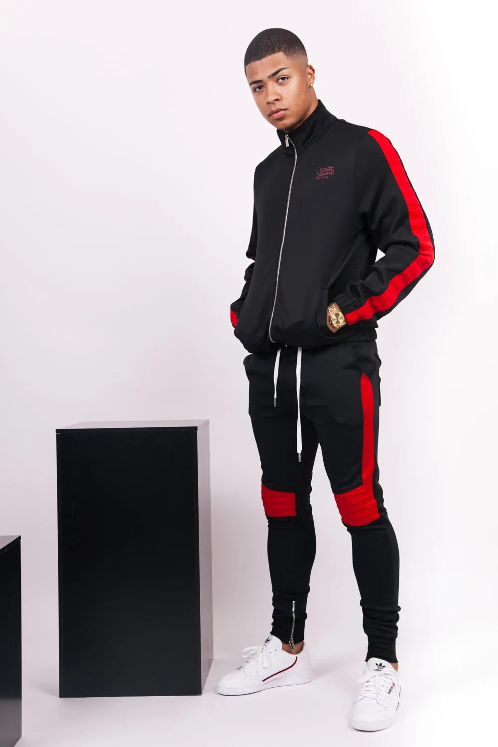 Jogging empiècement biker noir rouge