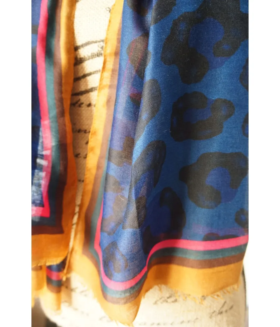 SANTAÏA foulard impression léopard bleu vif bandes camel vert rose