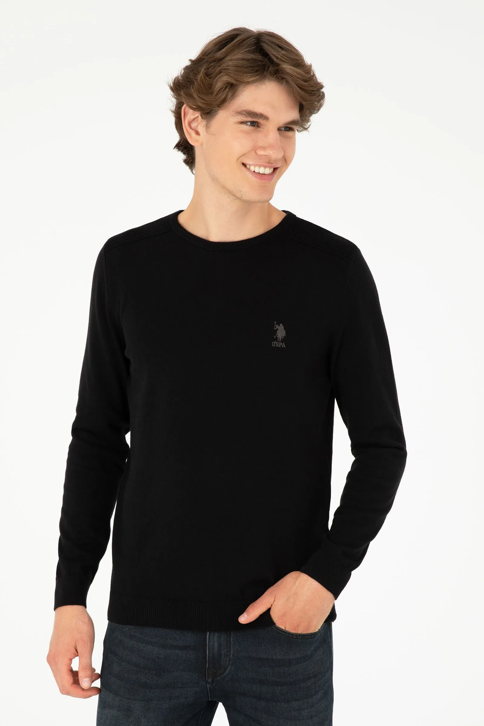 TD01 KNITTED JUMPER NOIR